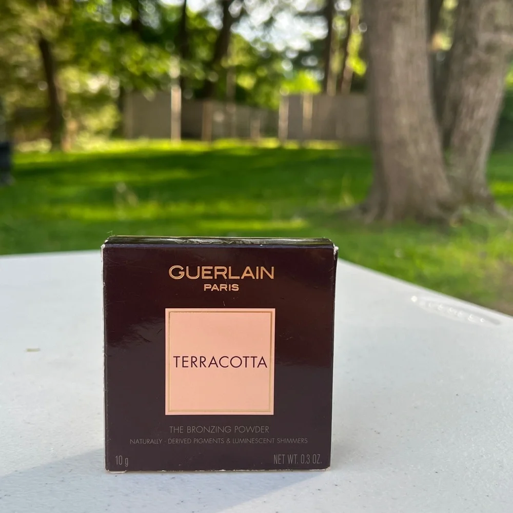 Guerlain Paris TERRACOTTA THE BRONZING POWDER